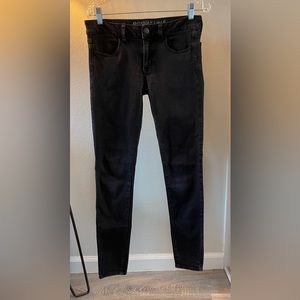 Black American Eagle Skinny Jeans (Super Stretch)